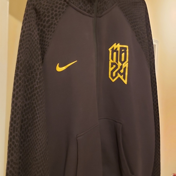 Kobe Bryant hoody..Nike polo shirt...dri..fit..Nik